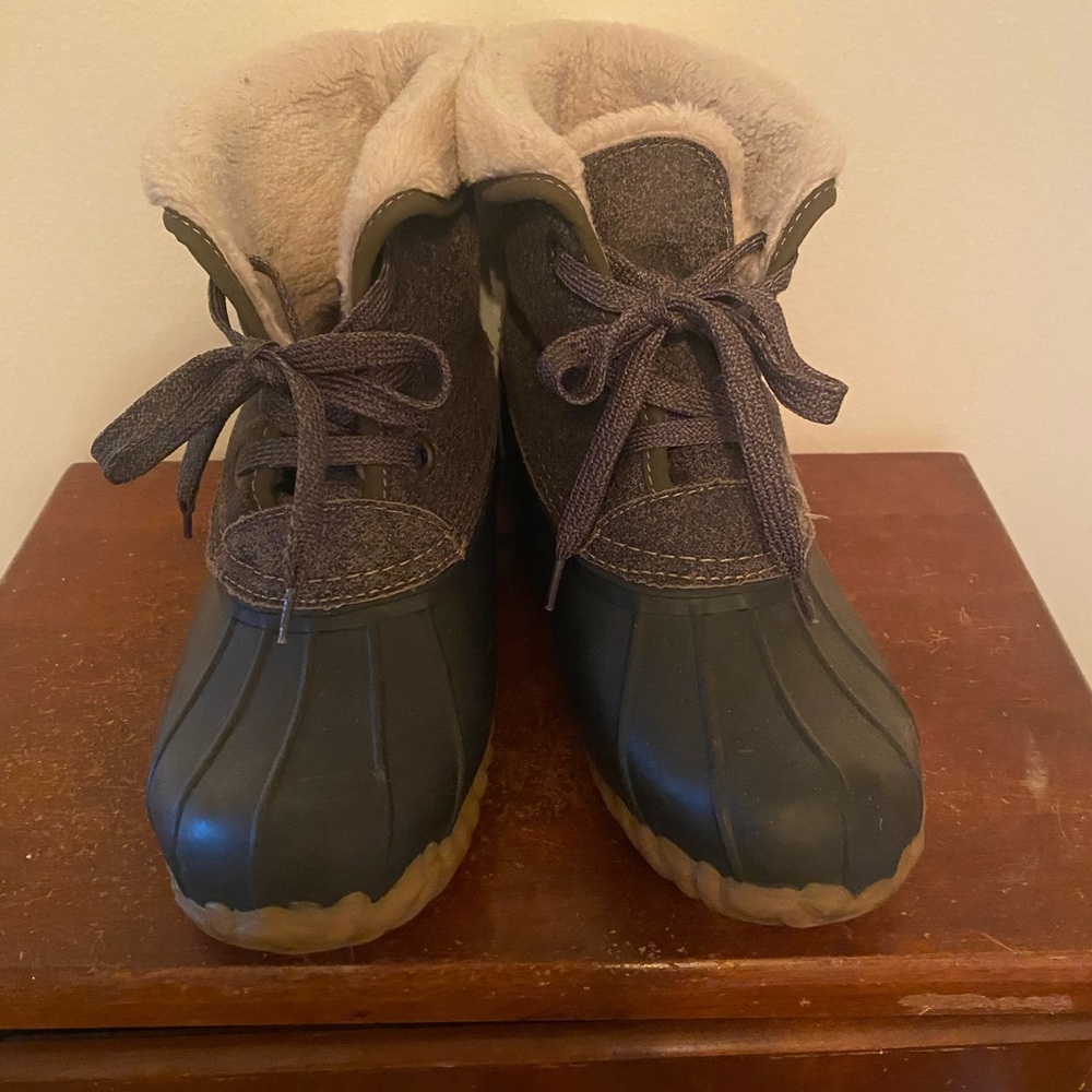 Cozy Sorell women’s Boots with Faux Fur Lining